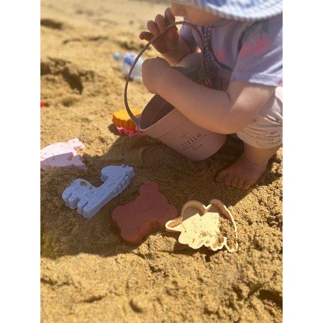 Little Emporium Beach Adventure Kit